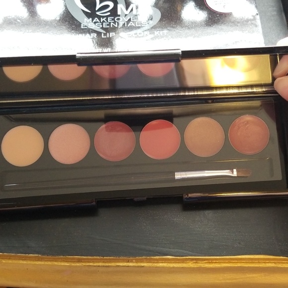 Makeover essentials lip color kit - Picture 3 of 6